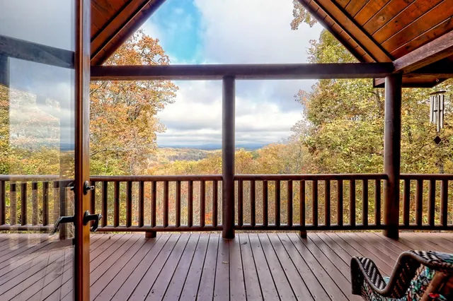 $985,900 | 357 Chicory Drive East, Blairsville, GA 30512