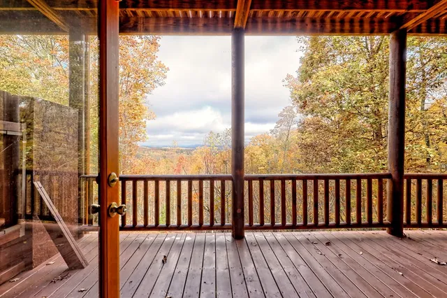 $985,900 | 357 Chicory Drive East, Blairsville, GA 30512