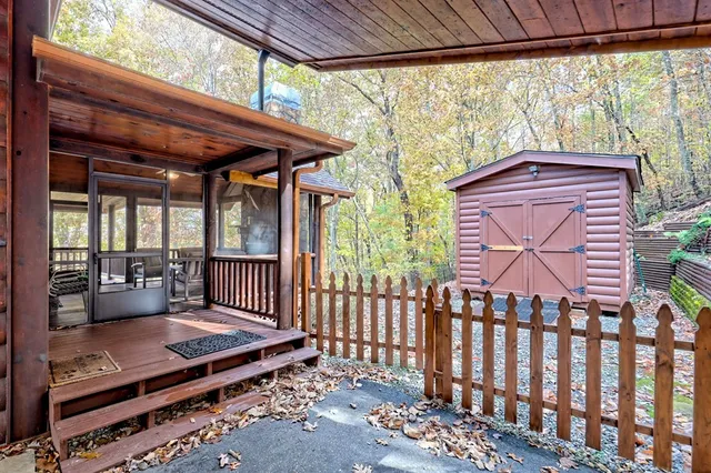 $985,900 | 357 Chicory Drive East, Blairsville, GA 30512