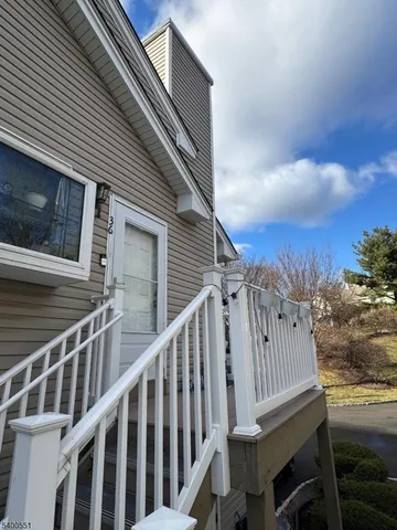 $2,400 | 36 Stevens Court, Bedminster, NJ 07921
