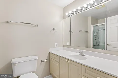 $368,000 | 19355 Cypress Ridge Terrace, Unit 1022, Leesburg, VA 20176