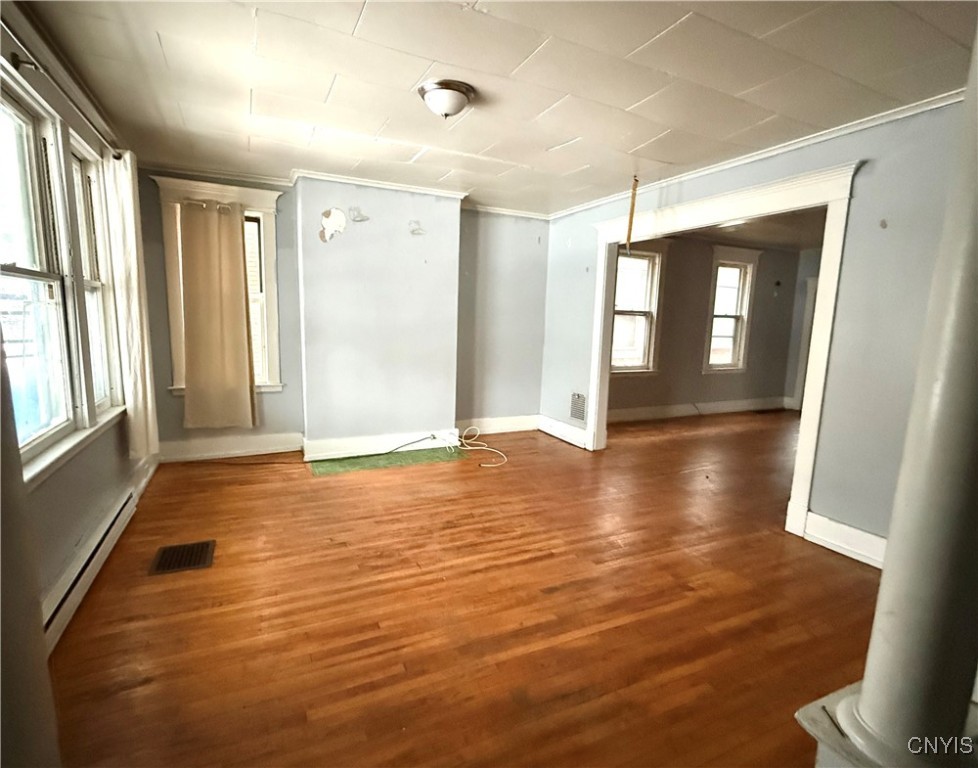 1506 Oneida Street Utica, NY 13501 - Photo 3 of 13