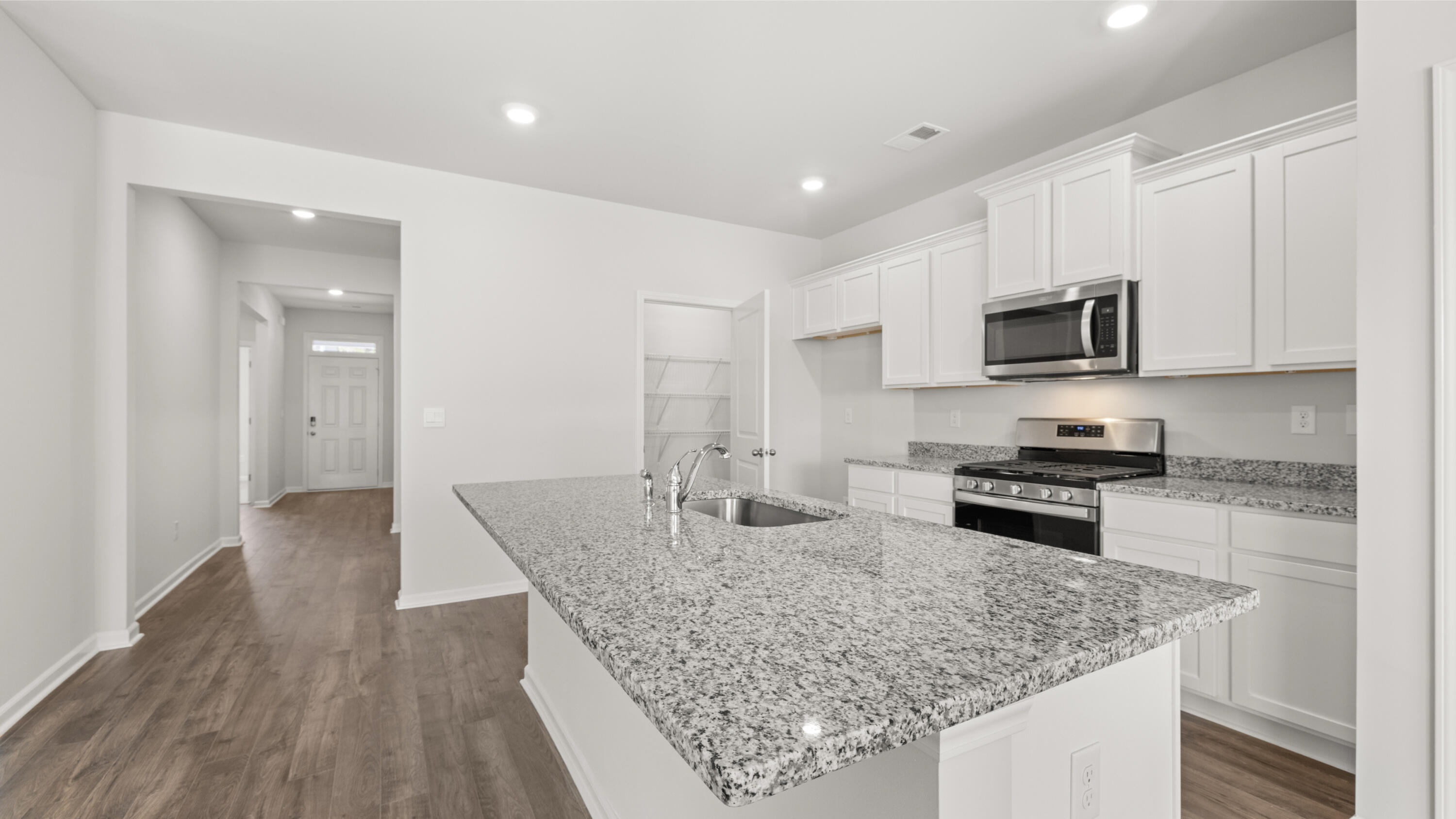 759 Lytham Drive Aiken, SC 29801 - Photo 6 of 39 The Abbey 805 Lytham The Aria_0012_res 1