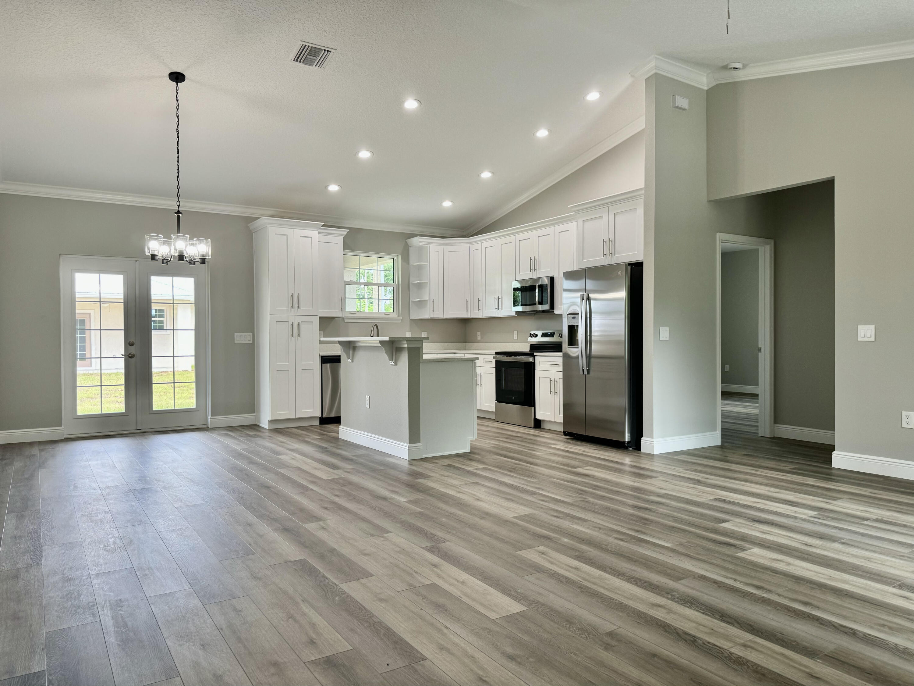 528 Southeast 35th Terrace Okeechobee, FL 34974 - Photo 2 of 21 2