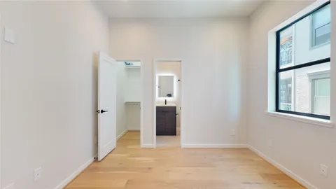 $999,999 | 531 Memorial Heights Drive, Houston, TX 77007