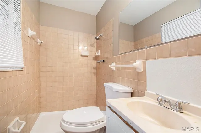 $200,000 | 4327 Sulla Drive, Florissant, MO 63033