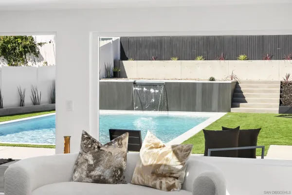 $2,999,000 | 1110 Sea Village Drive, Cardiff, CA 92007