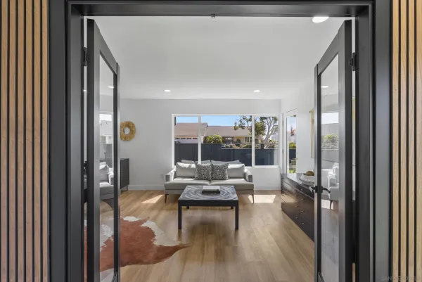 $2,999,000 | 1110 Sea Village Drive, Cardiff, CA 92007