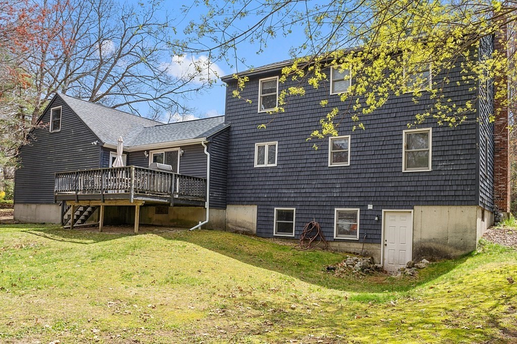 20 Spruce Road Westford, MA 01886 - Photo 27 of 29 Gallery Image 27