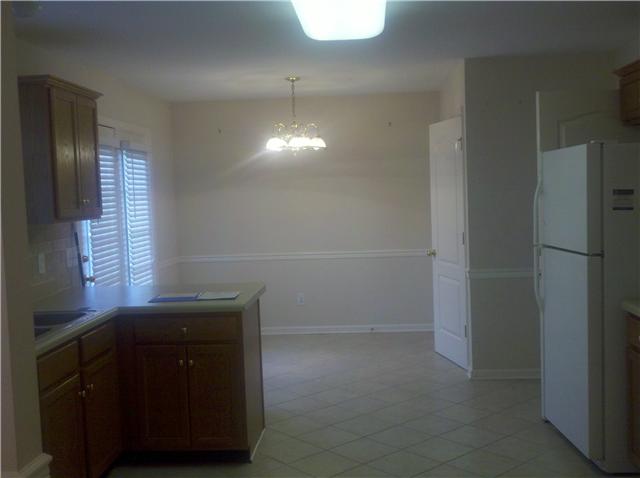 3032 Stone Bridge Road Antioch, TN 37013 - Photo 4 of 4 LOVELY EAT IN KITCHEN