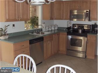 21 Duncan Road Sewell, NJ 08080 - Photo 4 of 12 Kitchen
