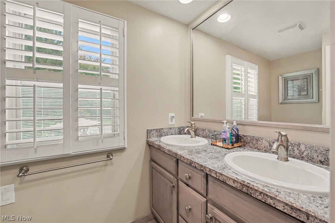 16455 Egbert Road Walton Hills, OH 44146 - Photo 39 of 43 Gallery Image 39