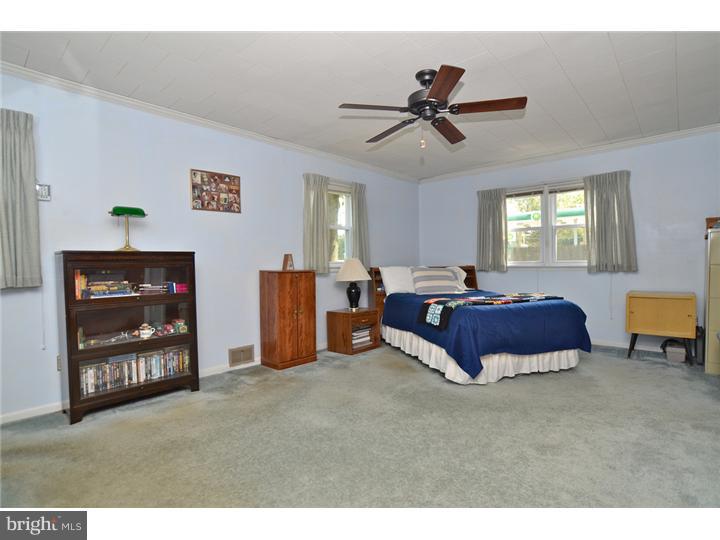 951 Bear Tavern Road Ewing, NJ 08628 - Photo 12 of 19 Bedroom - Main