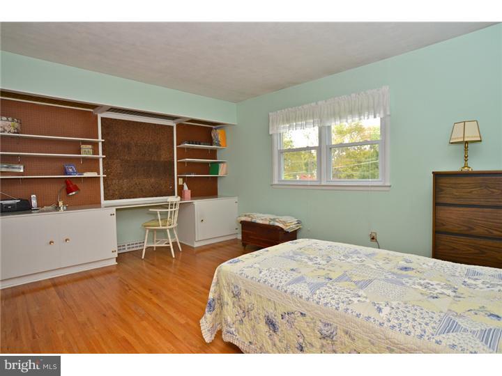 951 Bear Tavern Road Ewing, NJ 08628 - Photo 15 of 19 Bedroom