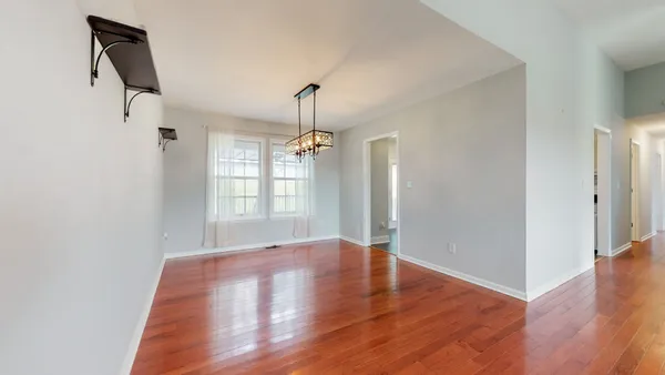 $2,900 | 1504 Potter Drive, Columbia, TN 38401