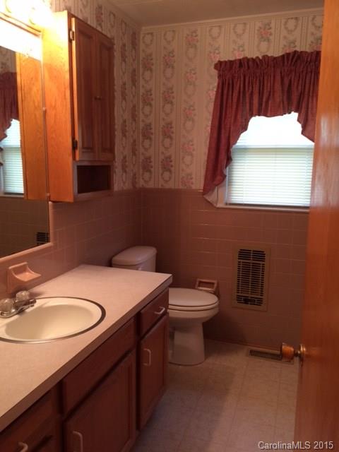 223 Telephone Exchange Road Hickory, NC 28601 - Photo 10 of 14 Gallery Image 10