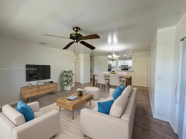 $2,400 | 3673 Northwest 94th Avenue, Unit 7J, Sunrise, FL 33351