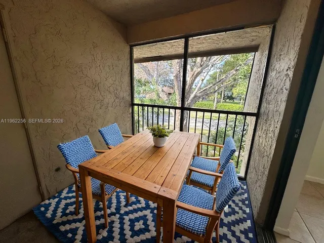 $2,400 | 3673 Northwest 94th Avenue, Unit 7J, Sunrise, FL 33351