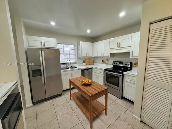 $2,225 | 3673 Northwest 94th Avenue, Unit 7J, Sunrise, FL 33351