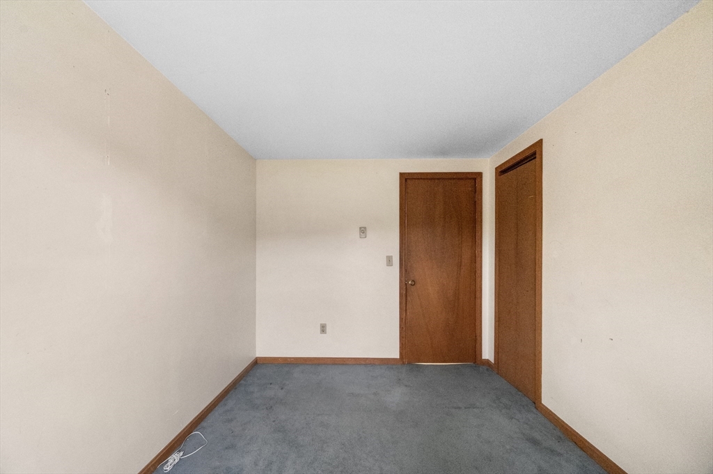 15 Cumberland Street Worcester, MA 01606 - Photo 16 of 35 a view of an empty room