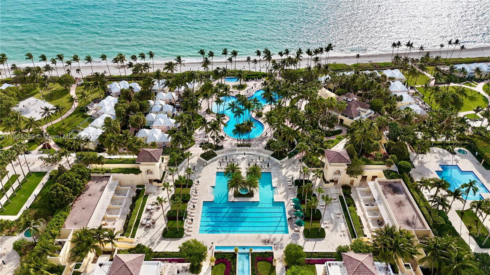717 Crandon Boulevard, Unit 507 Key Biscayne, FL 33149 - Photo 24 of 27 an aerial view of residential houses with outdoor space