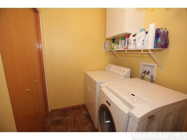 633 Falcon Ridge Road Woodbury, MN 55125 - Photo 12 of 18 Gallery Image 12