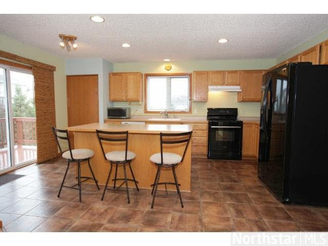 633 Falcon Ridge Road Woodbury, MN 55125 - Photo 5 of 18 Gallery Image 5