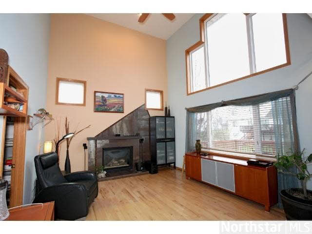 633 Falcon Ridge Road Woodbury, MN 55125 - Photo 7 of 18 Gallery Image 7