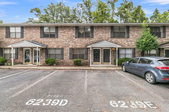 $187,000 | 6239 Lucille Drive, Unit 17D, North Charleston, SC 29406