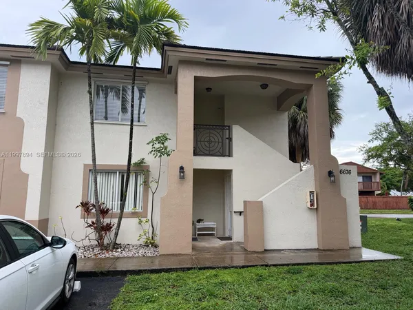 $2,650 | 6676 Southwest 115th Court, Unit 402, Miami, FL 33173