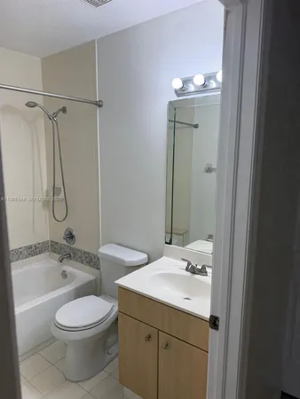 $2,650 | 6676 Southwest 115th Court, Unit 402, Miami, FL 33173