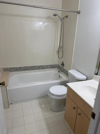 $2,650 | 6676 Southwest 115th Court, Unit 402, Miami, FL 33173