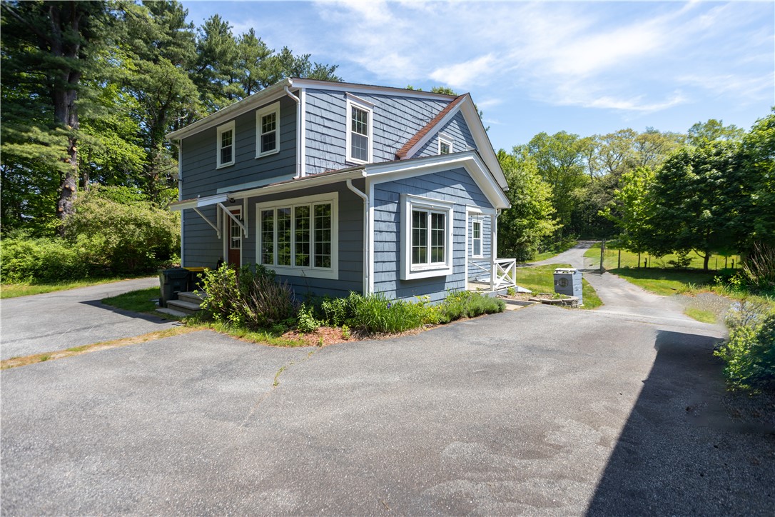 48 Brayton Road Smithfield, RI 02917 - Photo 6 of 47