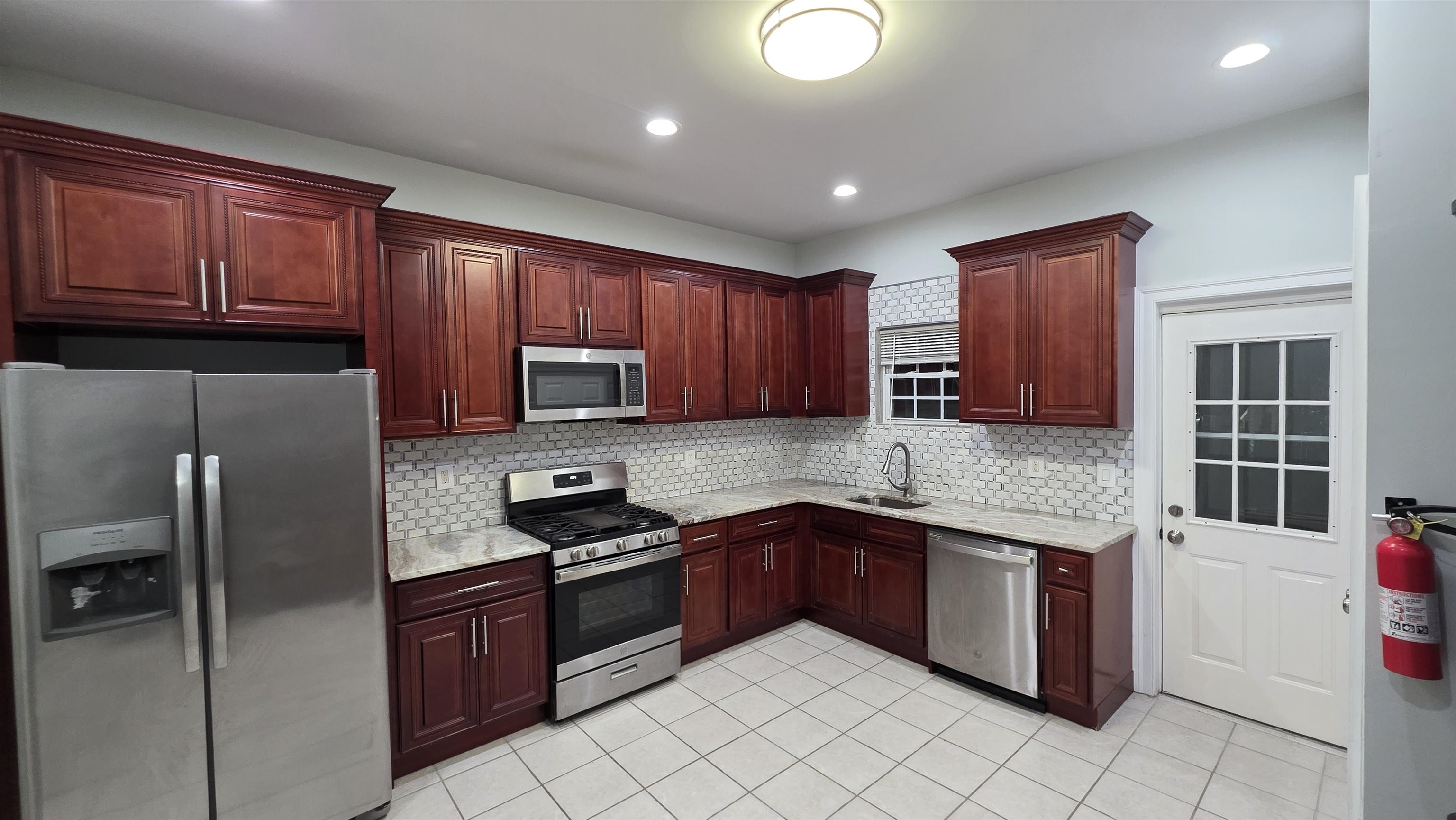712 17th Street, Unit 1 Union City, NJ 07087 - Photo 2 of 12