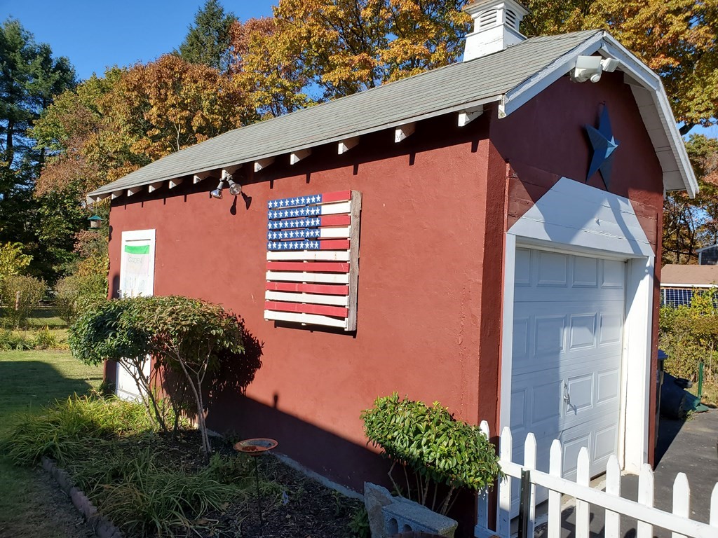 136 Howe Street Natick, MA 01760 - Photo 26 of 34 Gallery Image 26