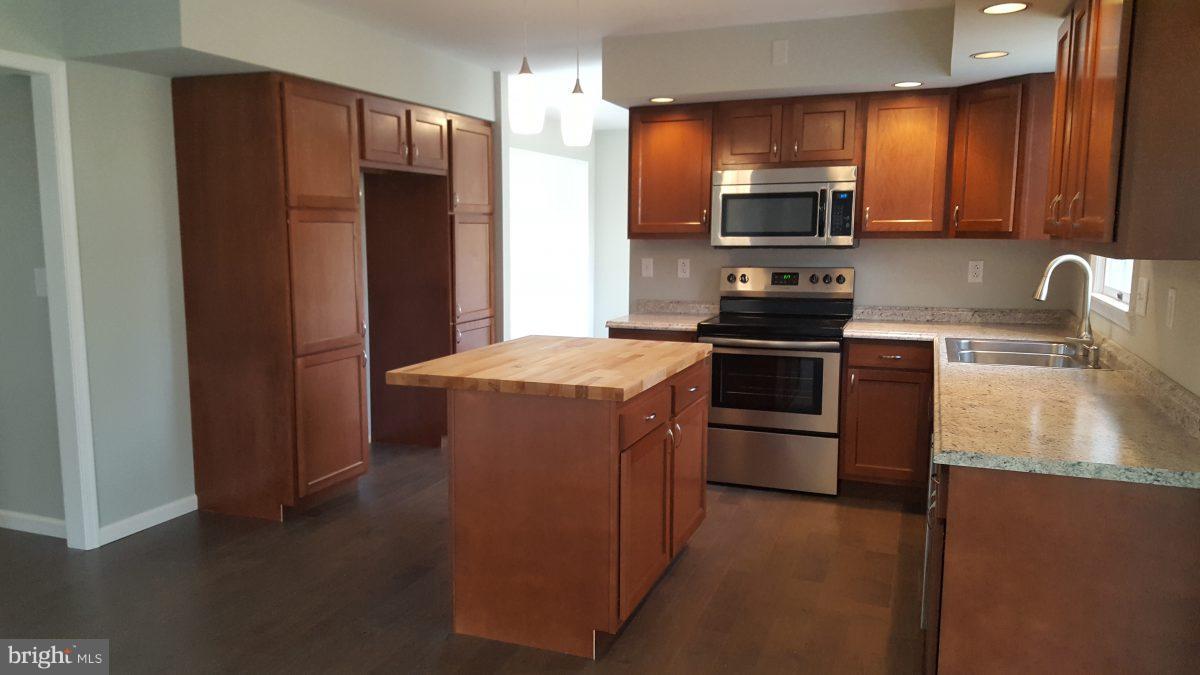 1795 Mountain View Road Middletown, PA 17057 - Photo 9 of 23 Gallery Image 9