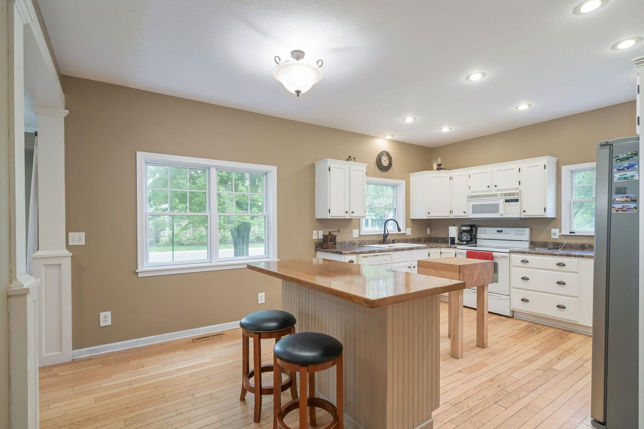 5510 Bryant Street Maple Plain, MN 55359 - Photo 8 of 43