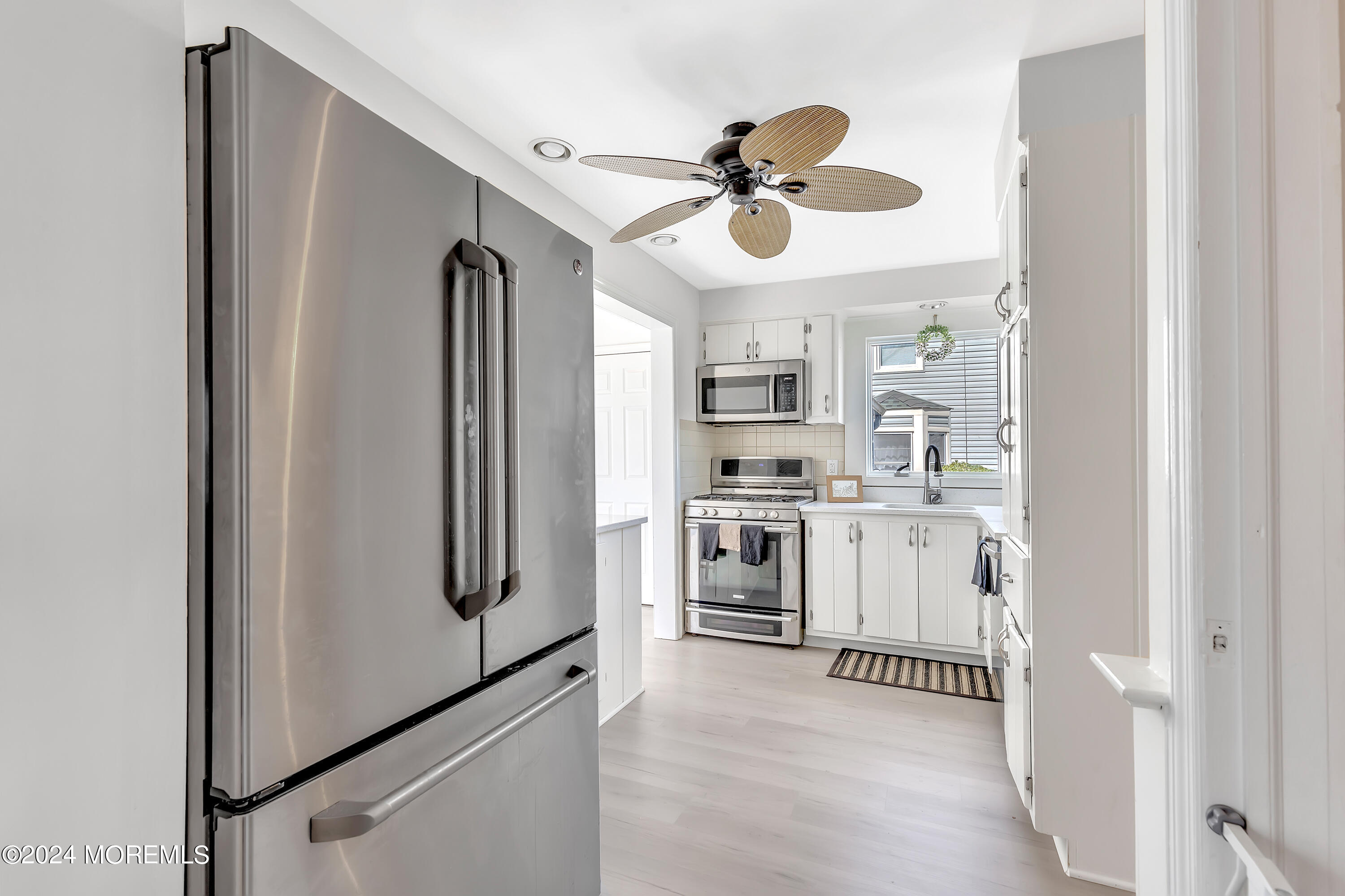 134 Riverside Drive North Brick, NJ 08724 - Photo 10 of 38 010