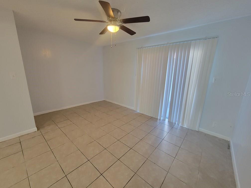 5122 Temple Heights Road, Unit D Tampa, FL 33617 - Photo 4 of 16