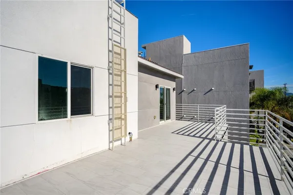 $3,200 | 11731 Runnymede Street, Unit 3, North Hollywood, CA 91605