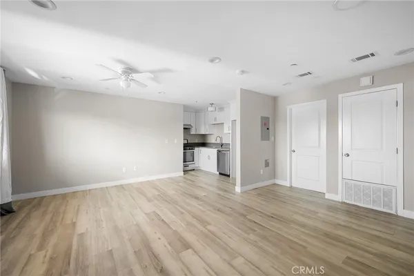 $3,200 | 11731 Runnymede Street, Unit 3, North Hollywood, CA 91605