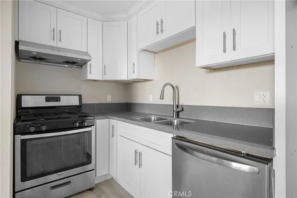 $3,200 | 11731 Runnymede Street, Unit 3, North Hollywood, CA 91605