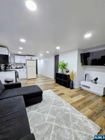 $684,900 | 181 Hollywood Avenue, Irvington, NJ 07111