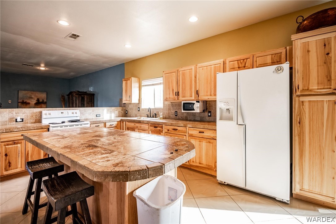 4944 North Laguna Road Golden Valley, AZ 86413 - Photo 8 of 46 Gallery Image 8