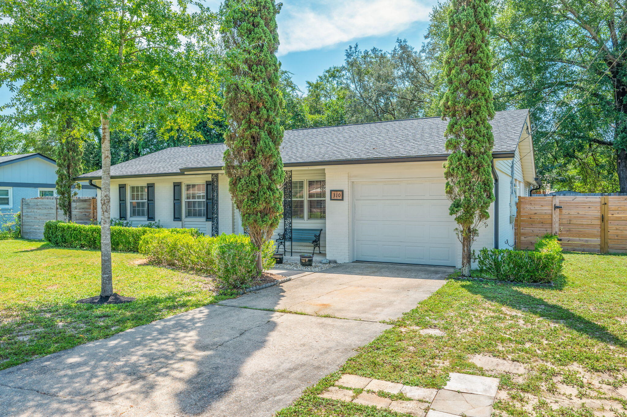 310 22nd Street Niceville, FL 32578 - Photo 4 of 59 4-web-or-mls-310-22nd-st