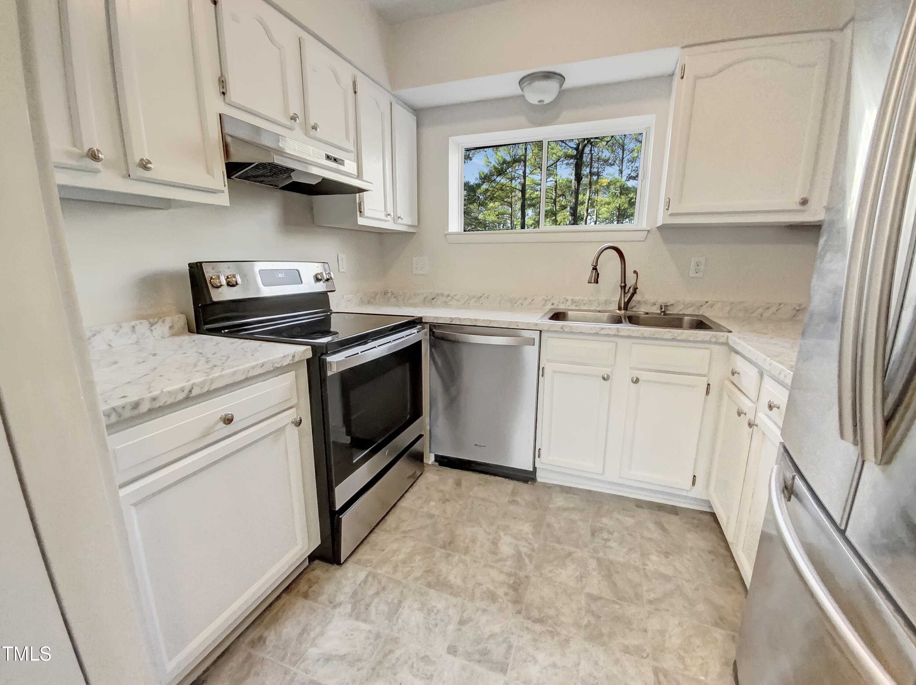 6008 Farm Gate Road Raleigh, NC 27606 - Photo 6 of 17 photo_08