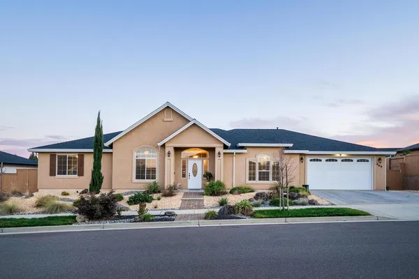 $699,900 | 469 Belvedere Drive, Redding, CA 96003