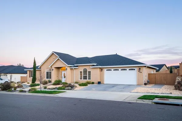 $699,900 | 469 Belvedere Drive, Redding, CA 96003