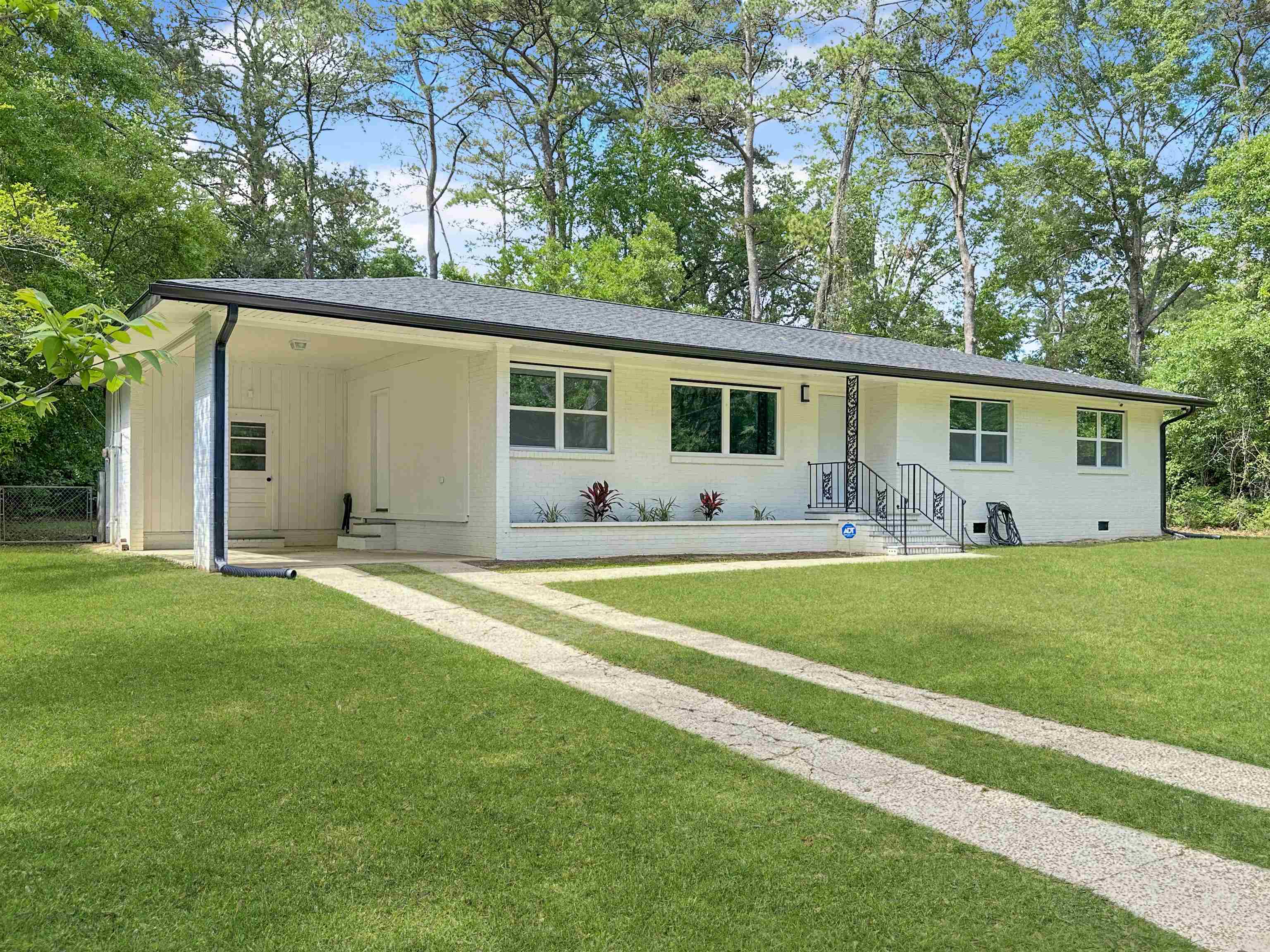 1506 Myrick Road Tallahassee, FL 32303 - Photo 2 of 17 Gallery Image 2