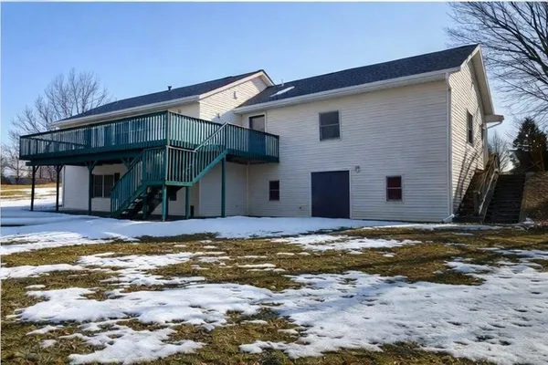 $385,000 | 19654 Bluffview Place, Galesville, WI 54630